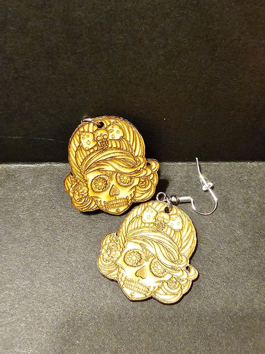 Wood Vintage-style skull lady earrings